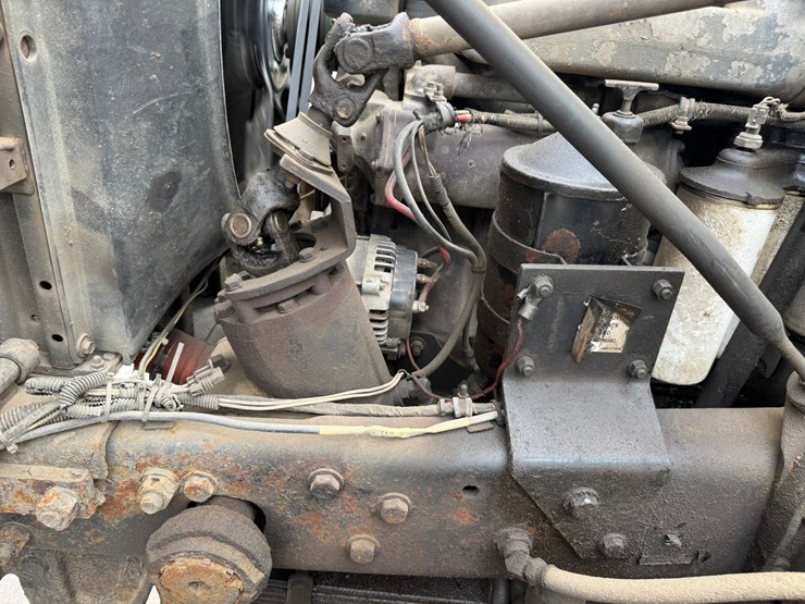 1995-mack-rd688s-image-56