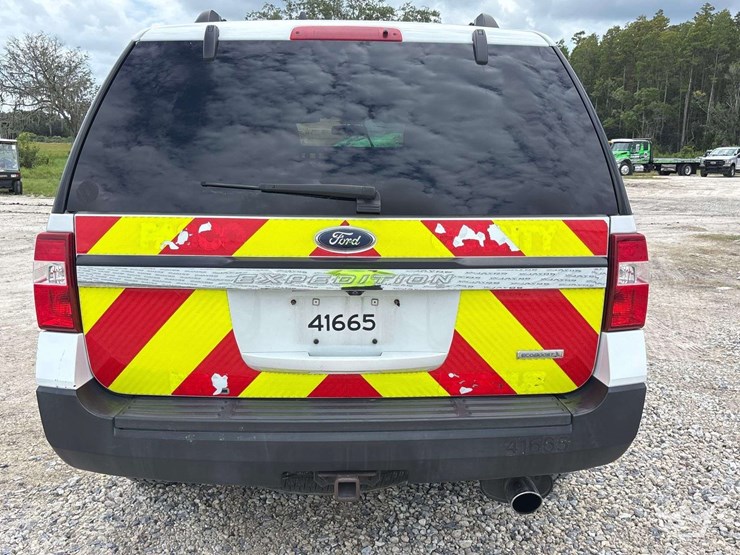 2017-ford-expedition-image-24