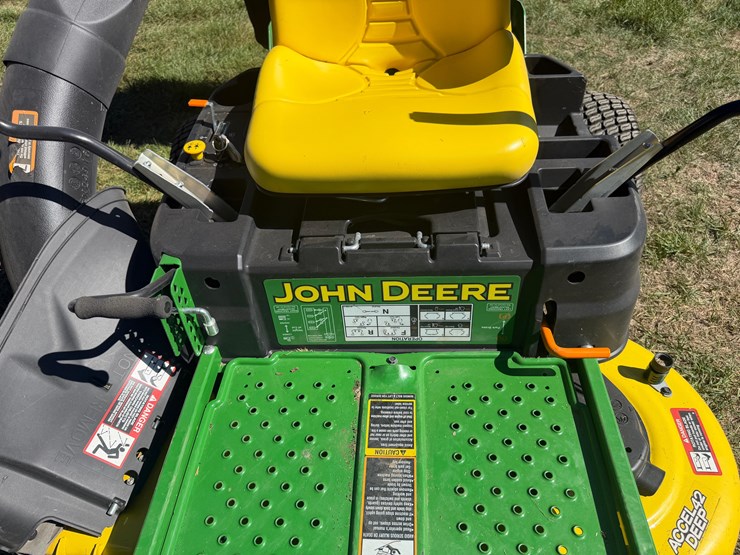 john-deere-ztrak-mower-image-7