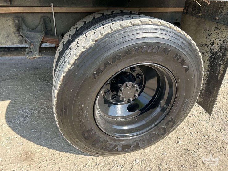 2008-ford-f750-image-32