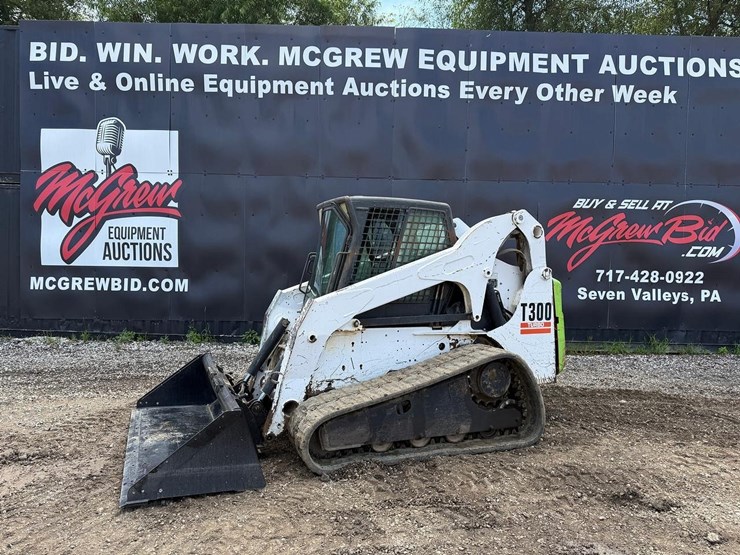 2004-bobcat-t300-image-1