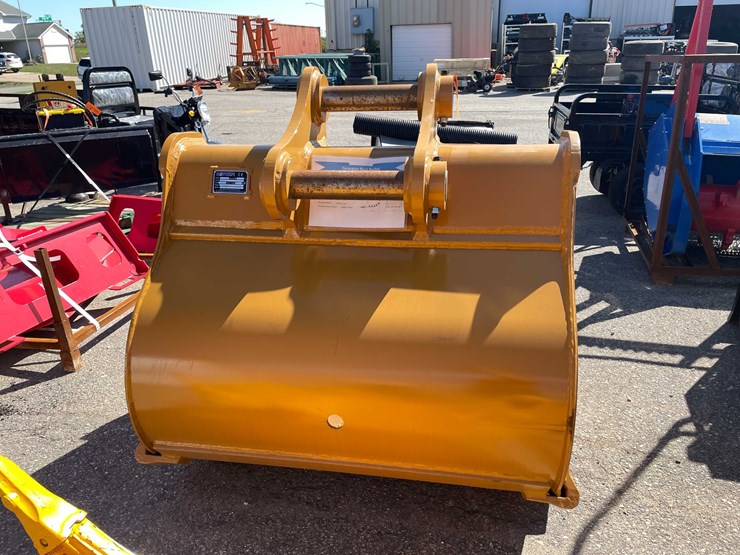 caterpillar-320-image-6