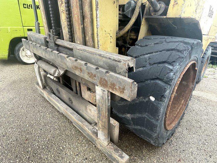 #10490-•-yale-fork-lift-image-13