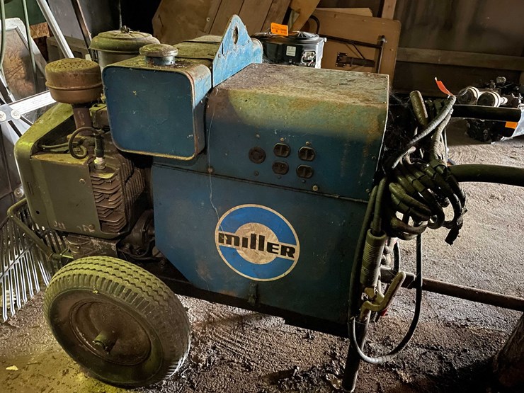 #1605-•-miller-a/c-power-and-welding-generator-image-10
