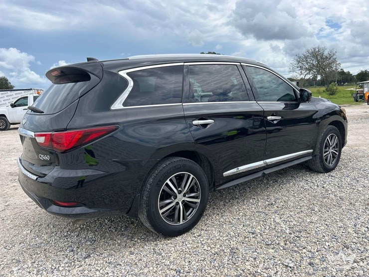 2016-infiniti-qx60-image-3