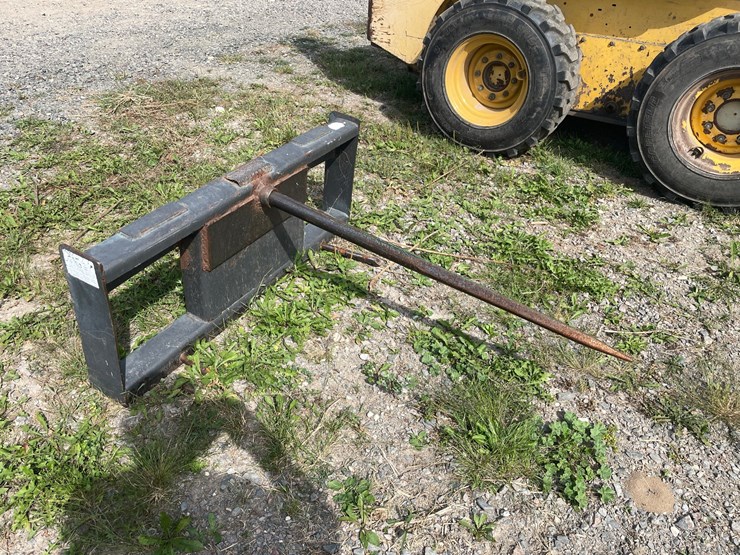 #6220-•-skid-loader-bale-spear-image-3