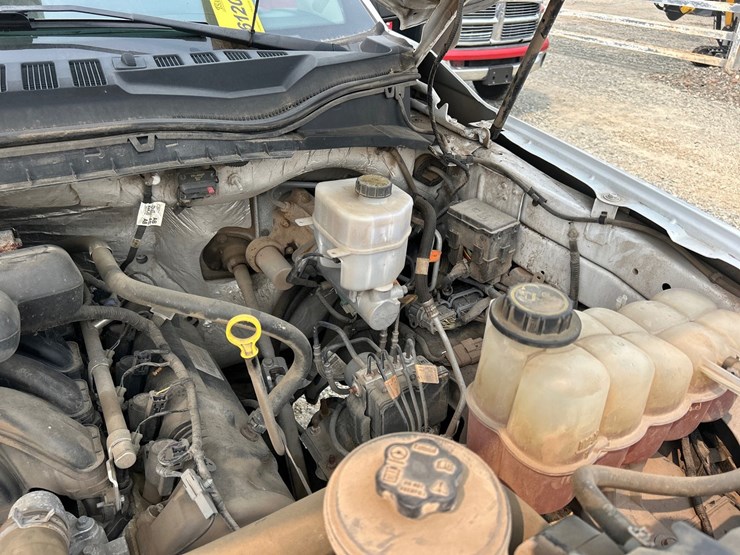 2019-ford-f550-image-56