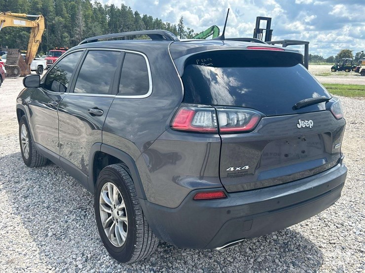 2022-jeep-cherokee-image-4