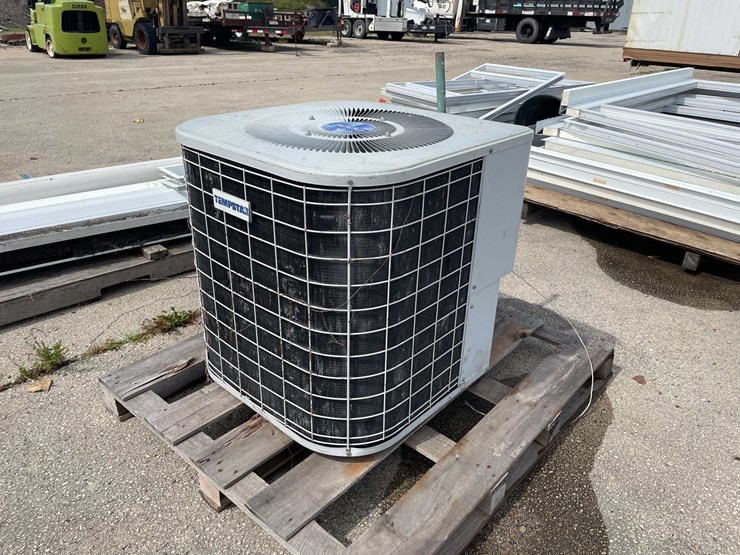 #10551-•-tempstar-air-conditioner-image-1