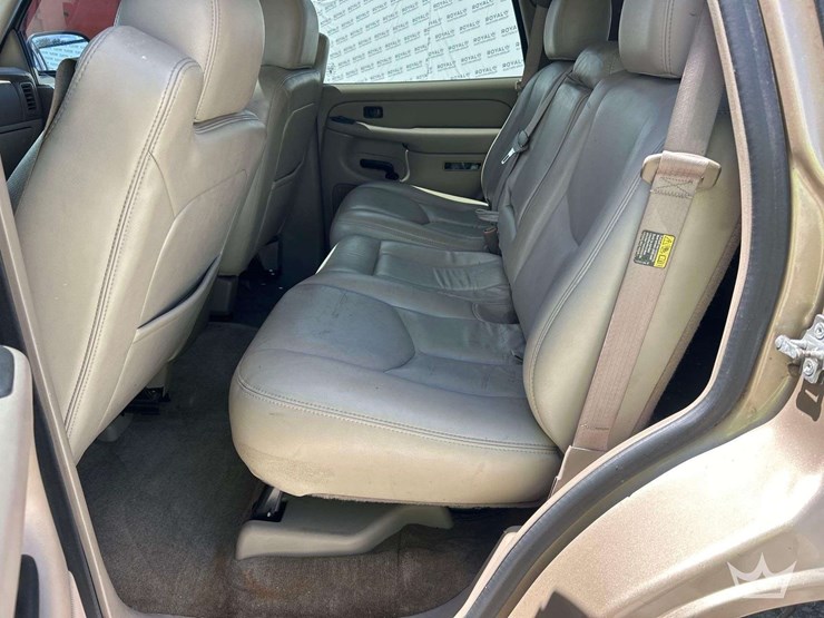 2005-chevrolet-tahoe-image-22