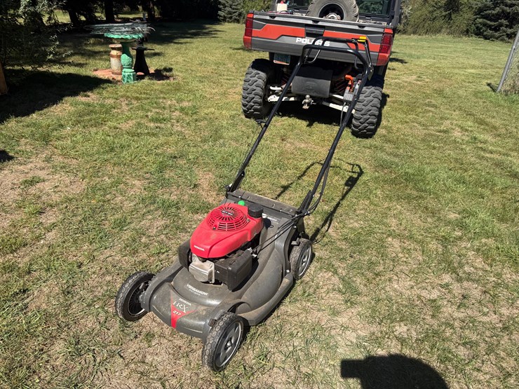 honda-lawn-mower-image-2