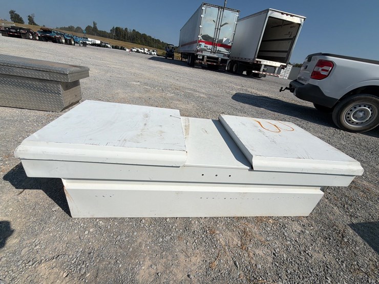 #588-•-weatherguard-toolbox-image-4