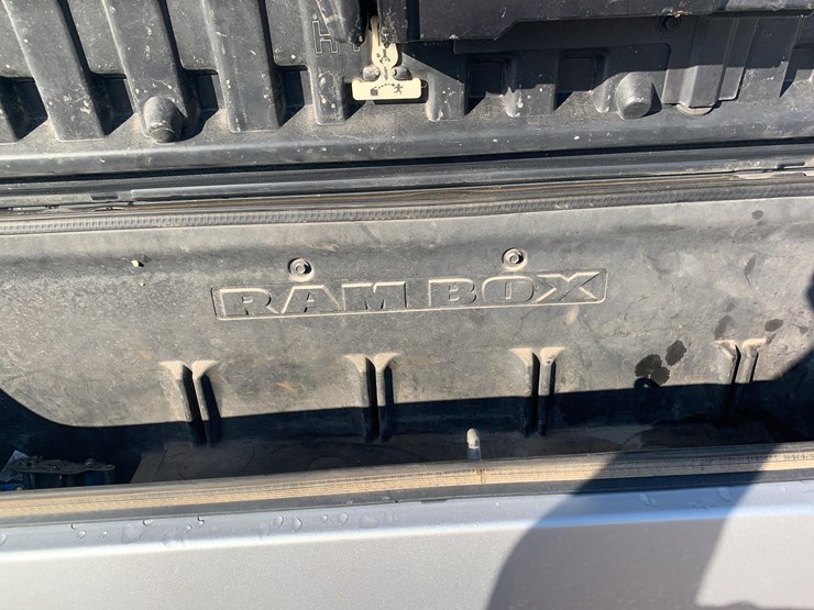 2014-dodge-2500-image-17