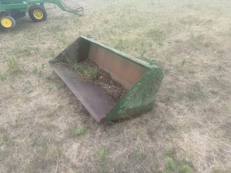 john-deere-bucket-image-5