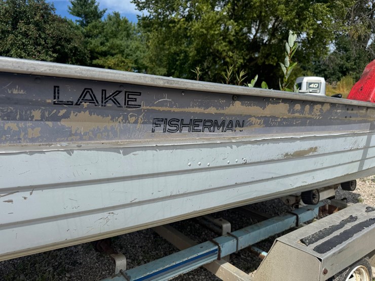#10510-•-mirrocraft-16’-boat-(no-title)-(located-in-rosendale-wi)-image-10