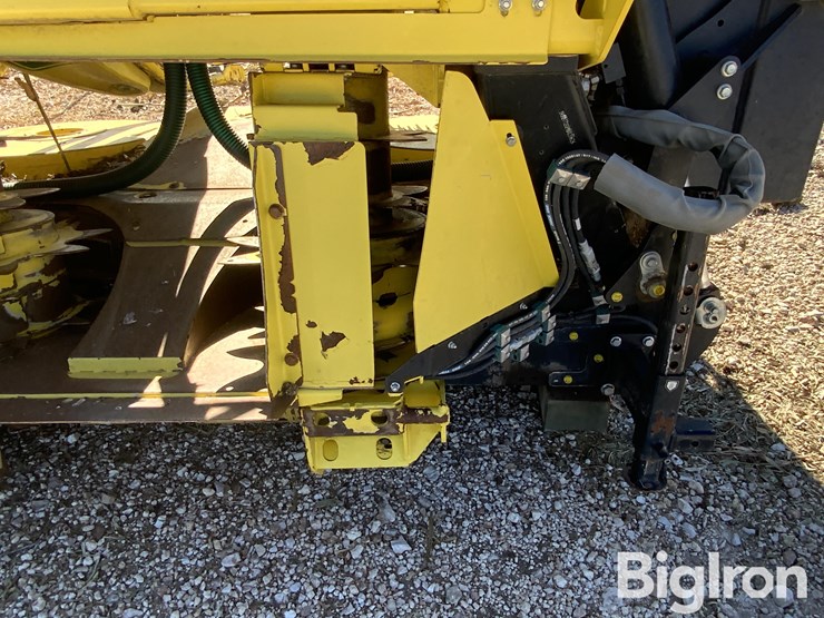 2022-john-deere-772-image-11