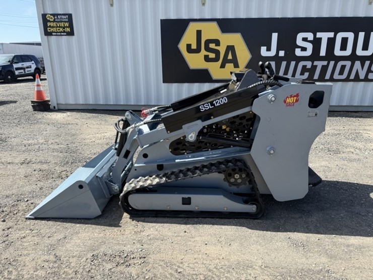 2026-sdlanch-ssl1200-mini-compact-track-loader-image-7