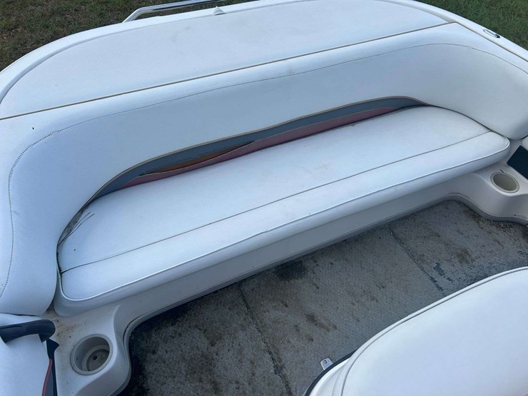 2000-moomba-mobious-ski-boat-w/trailer-(65-actual-hours)-image-35