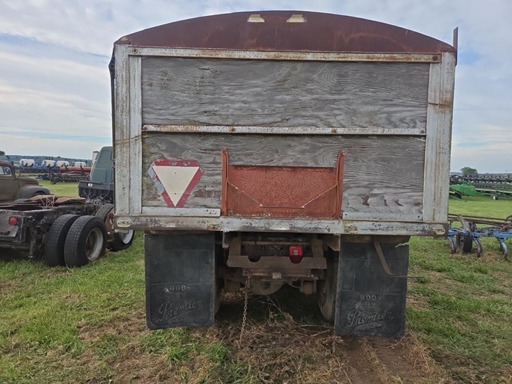 ford-800-image-9