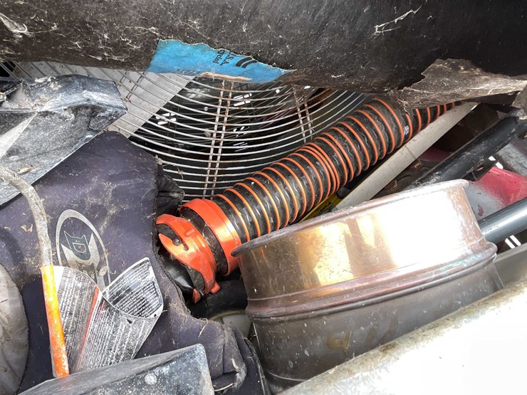 #10632-•-metal-bin-and-contents-image-6