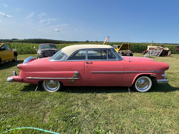 #101-•-1953-ford-victoria-crestline-(no-title)-image-5