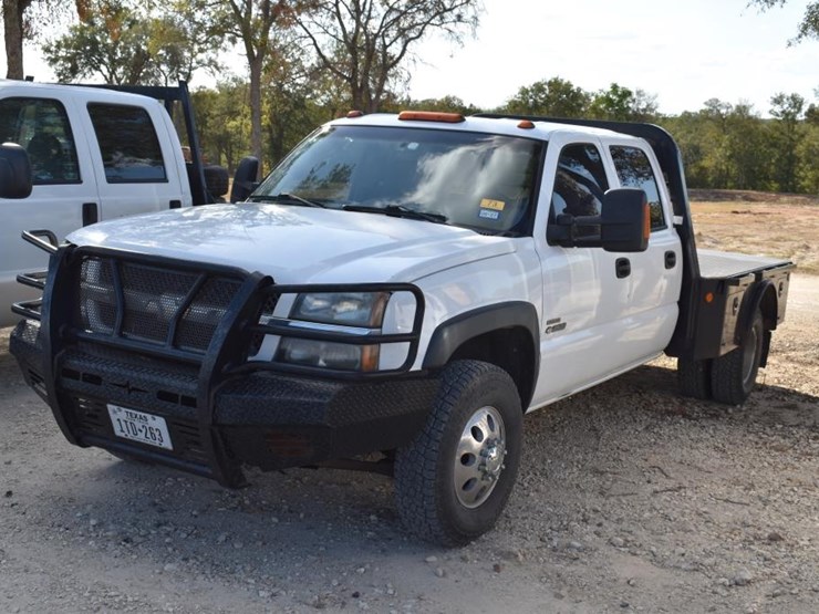 2003-chevrolet-3500-image-1