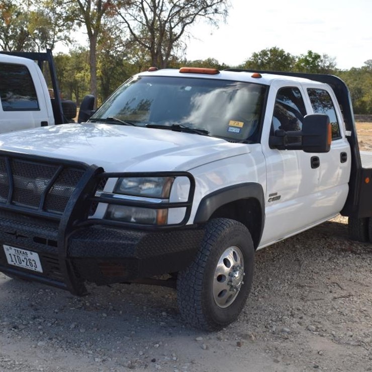 2003 CHEVROLET 3500