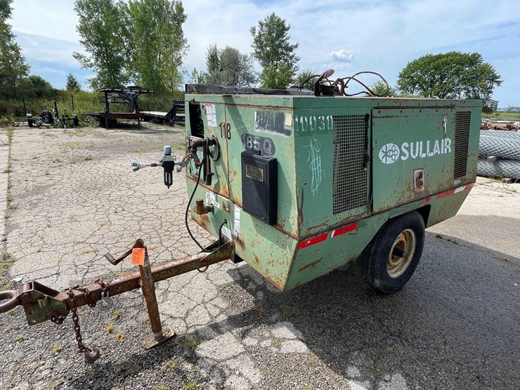 #10537-•-sullair-portable-air-compressor-image-16