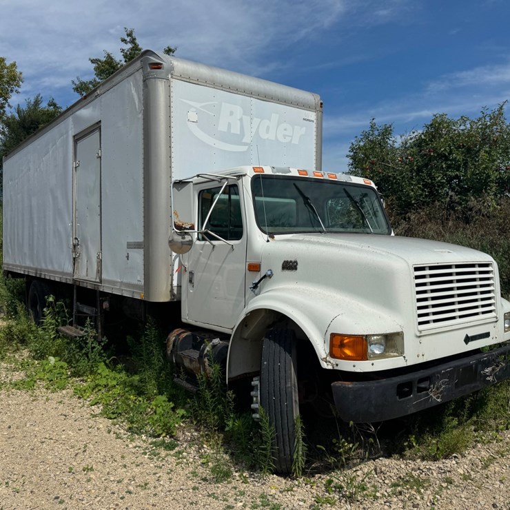 1998 INTERNATIONAL 4900