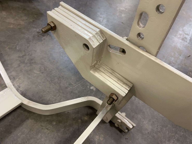 international-harvester-6’-hydraulic-lift-snow-blade-image-22