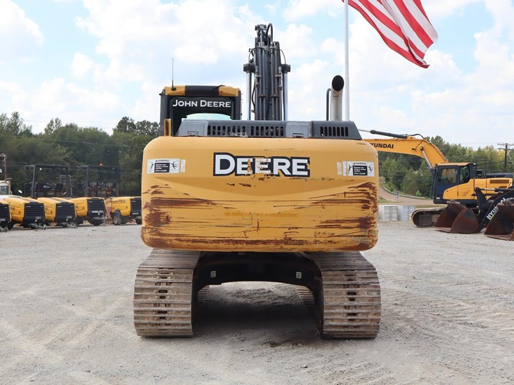 2014-deere-160g-lc-image-5