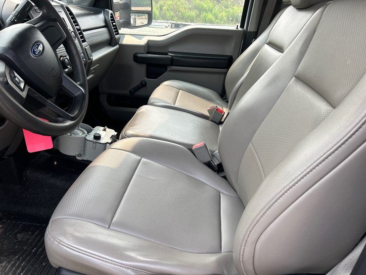 2019-ford-f550-image-65