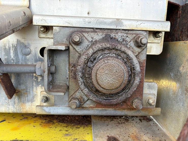 2018-western-star-4700sf-image-94