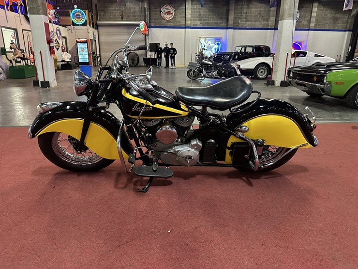 #159-•-1947-indian-chief-motorcycle-image-2