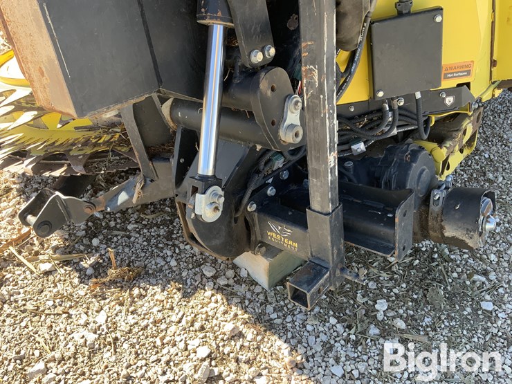 2022-john-deere-772-image-18