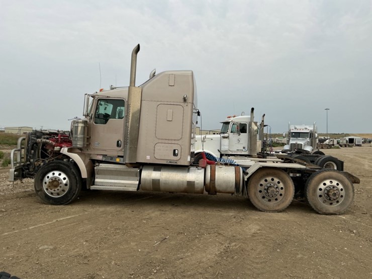 2012-kenworth-t800-image-8