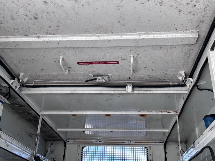 #212-•-2014-saub-pull-behind-service-trailer-image-40