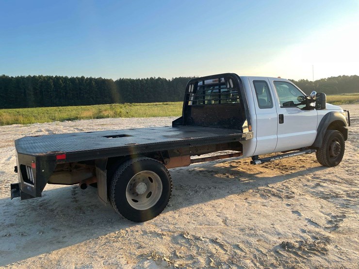 2013-ford-f550-image-3