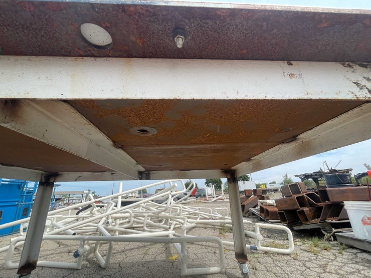 #10638-•-steel-table-and-contents-image-9