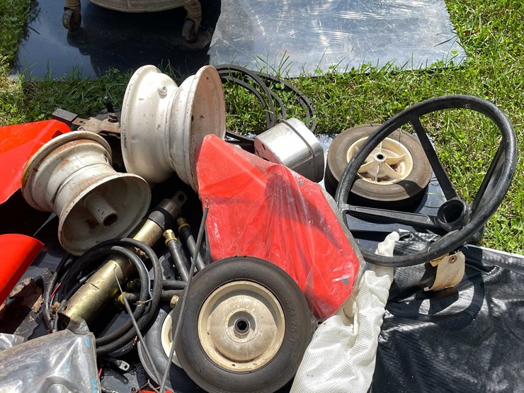 #1649-•-misc.-tractor-parts-image-9