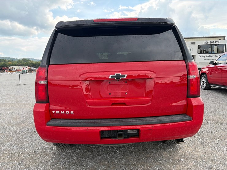 2018-chevrolet-tahoe-lt-image-6