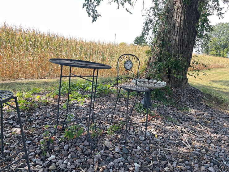 #6243-•-lawn-decorations-image-3