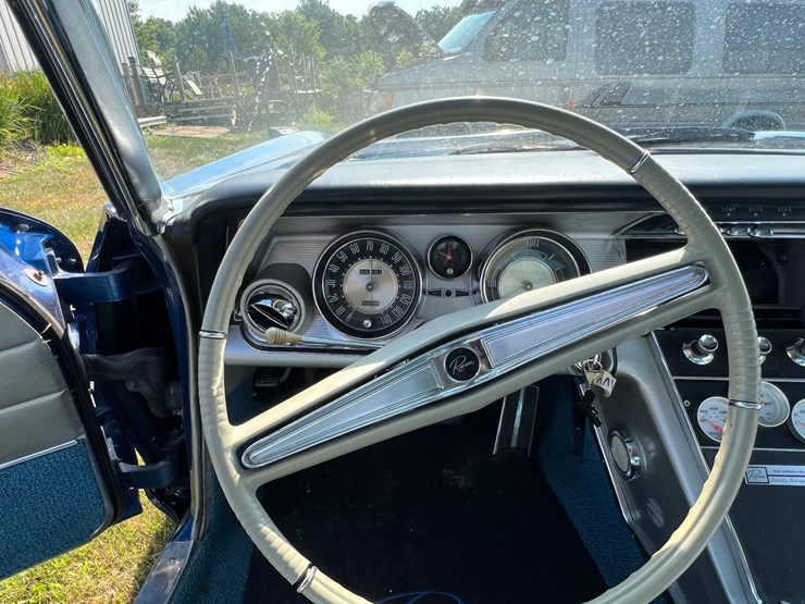 #100-•-1963-buick-riviera-wildcat-445-(no-title)-image-10