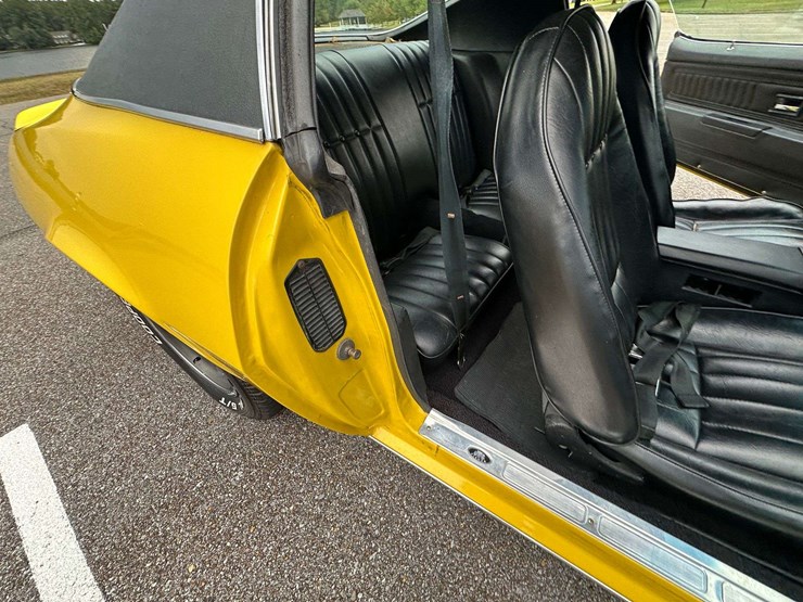 1971-chevrolet-camaro-z28-(46,207-miles)-image-30