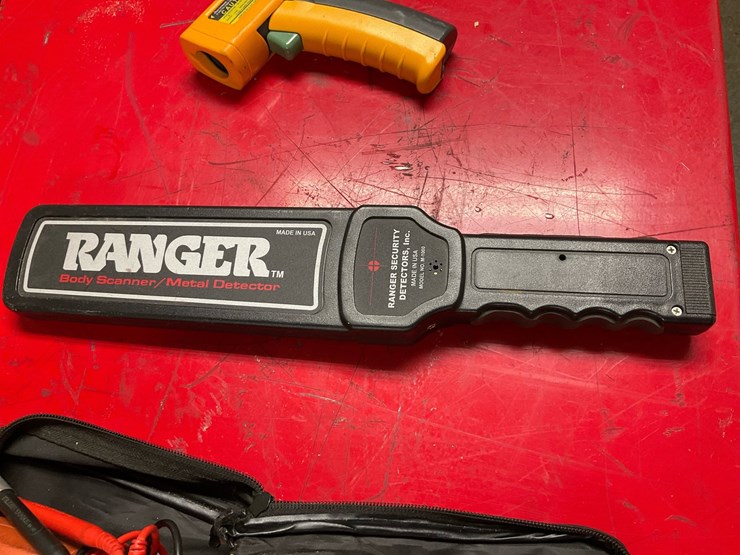 #112-•-klein-tools-mm600-multimeter,-ranger-m-1000-metal-detector-&-fluke-62-mini-thermometer-image-4