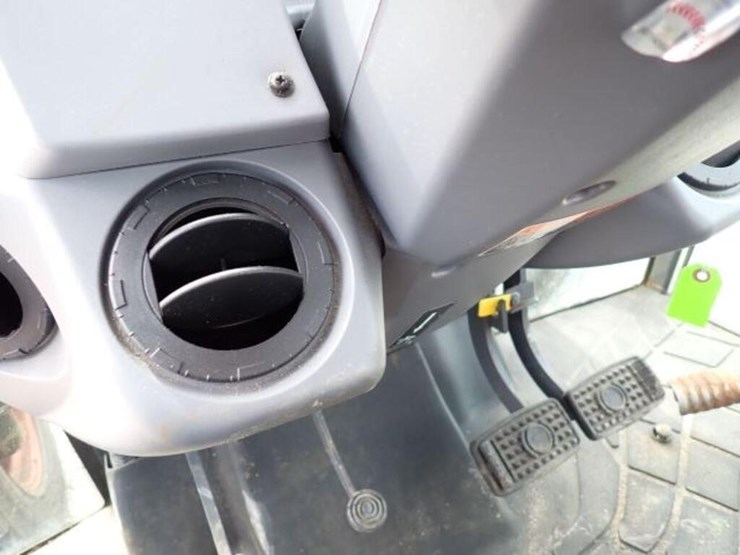 2019-kubota-m4-071-image-16