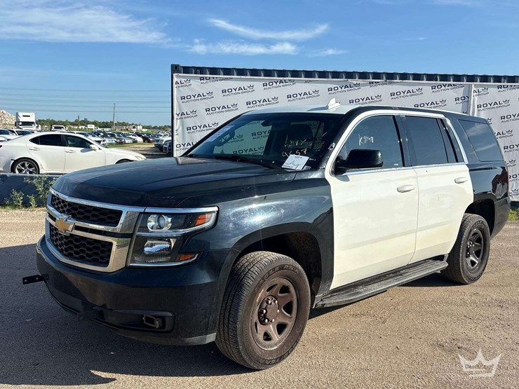 2019-chevrolet-tahoe-image-1