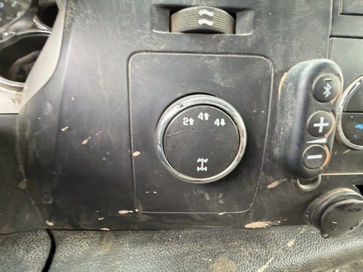 2008-chevrolet-silverado-2500-image-30