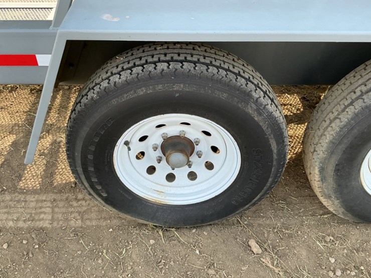 2015-john-deere-4045t-image-12