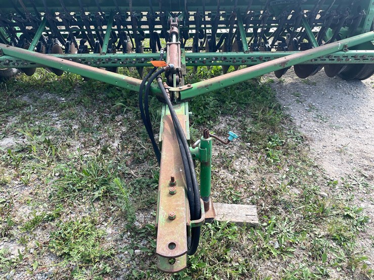 john-deere-450-image-3